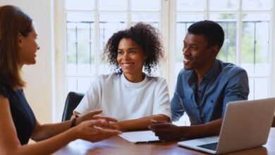 Real Estate Agents: The Cornerstone of Property Transactions in Darwin